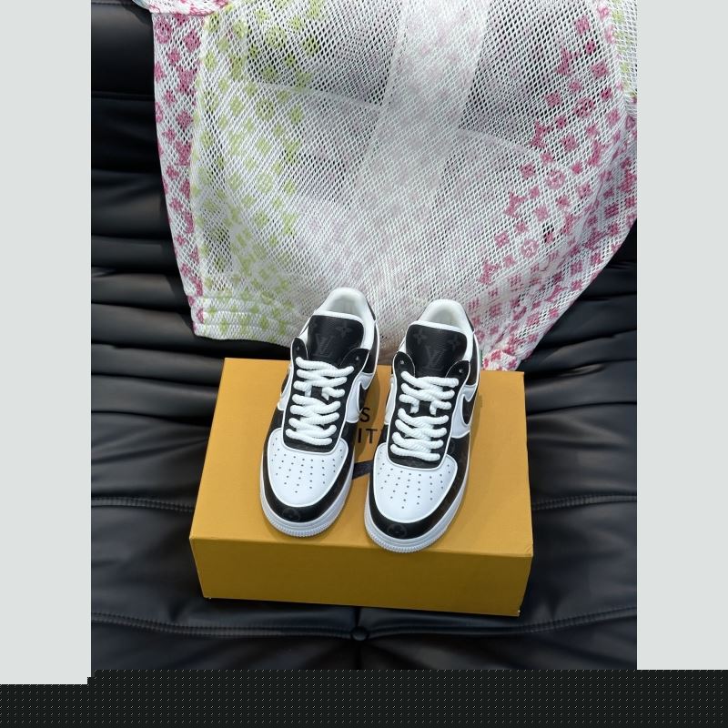 l**is V*t*n sneakers